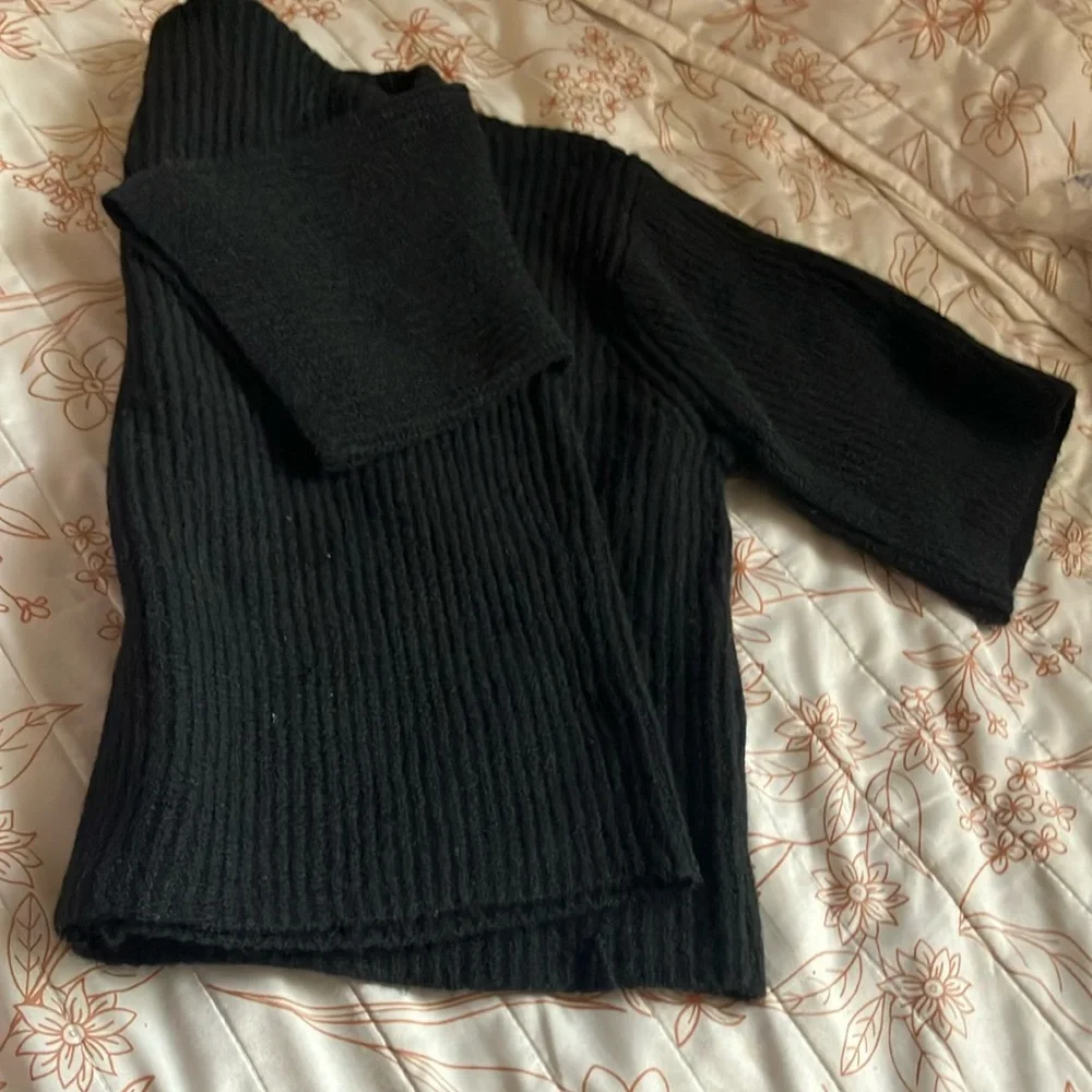 Aerie Black Ribbed Knit Top - Picture 3 of 4